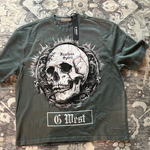 G west Fearless Spirit Graphic T-Shirt  NWT